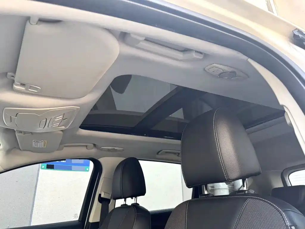 Ford Kuga 2016 — фото 8