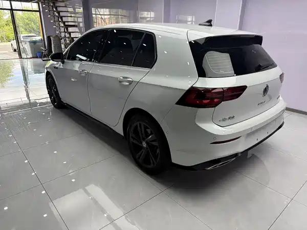 Volkswagen Golf 2022
