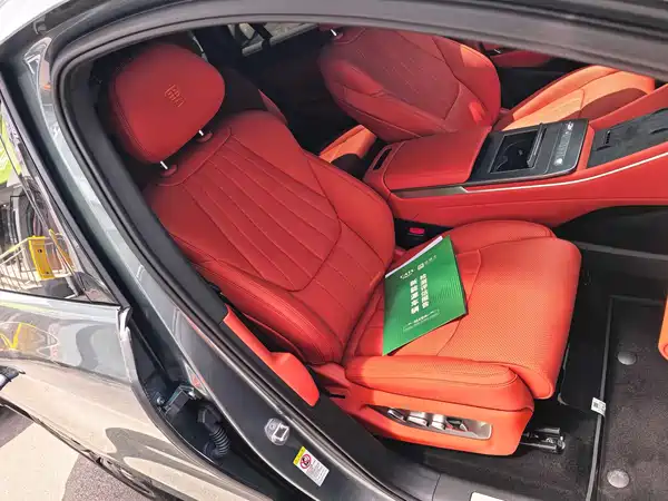 BYD Tang L 2025