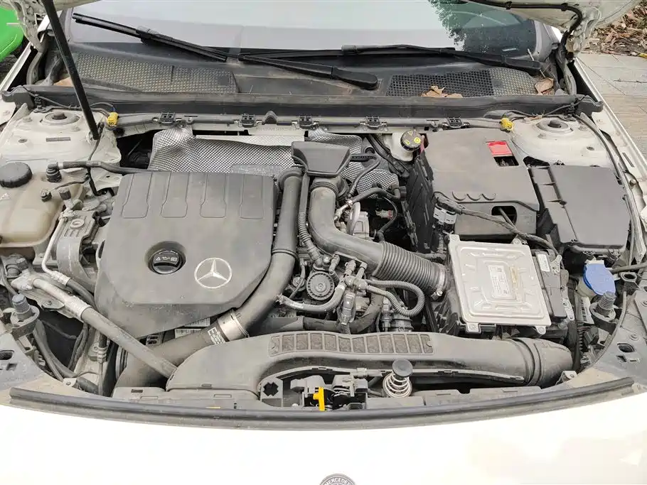 Mercedes-Benz A-Class 2019 — фото 10