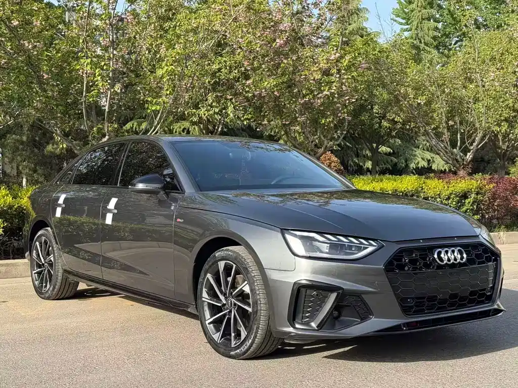 Audi A4L 2023 — фото 3