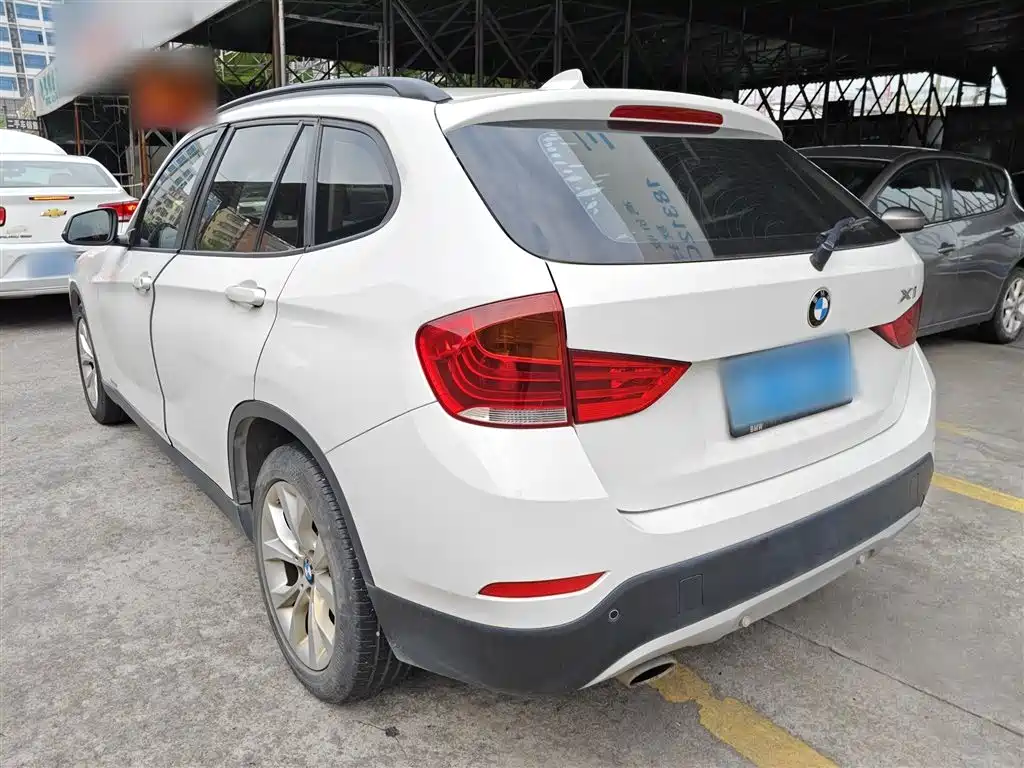 BMW X1 2014 — фото 5