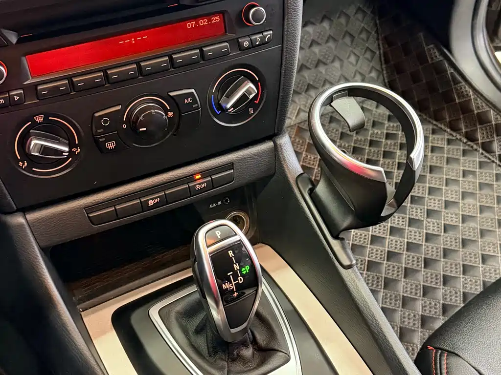 BMW X1 2014 — фото 13