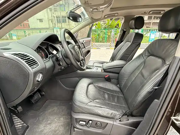 Audi Q7 2012