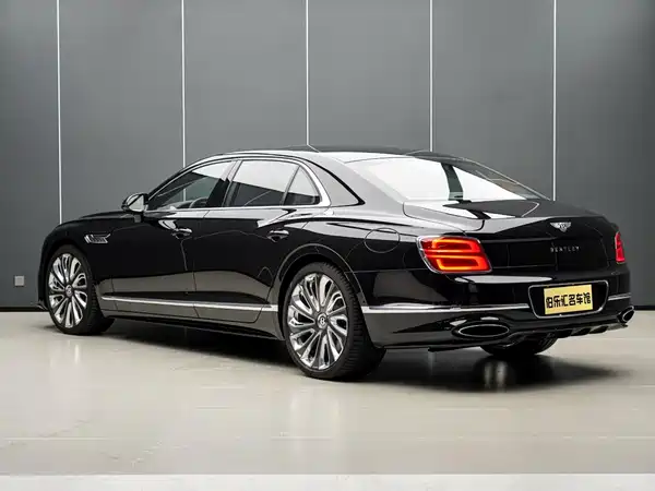 Bentley Flying Spur Plug-In Hybrid 2026