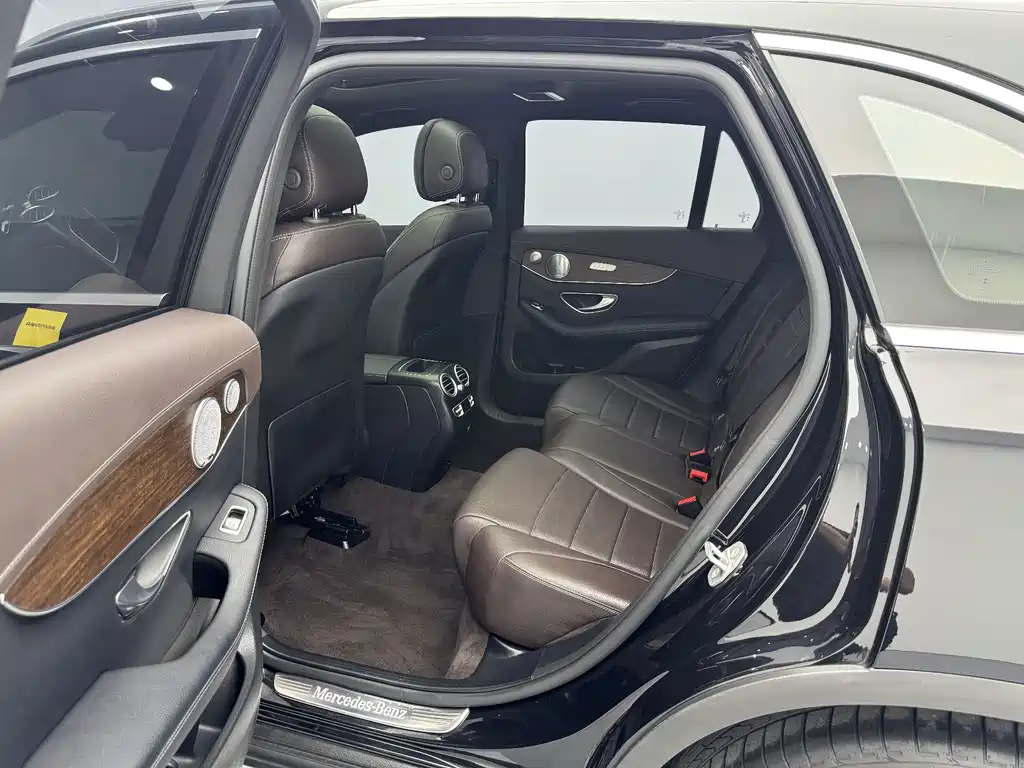 Mercedes-Benz GLC 2020 — фото 13