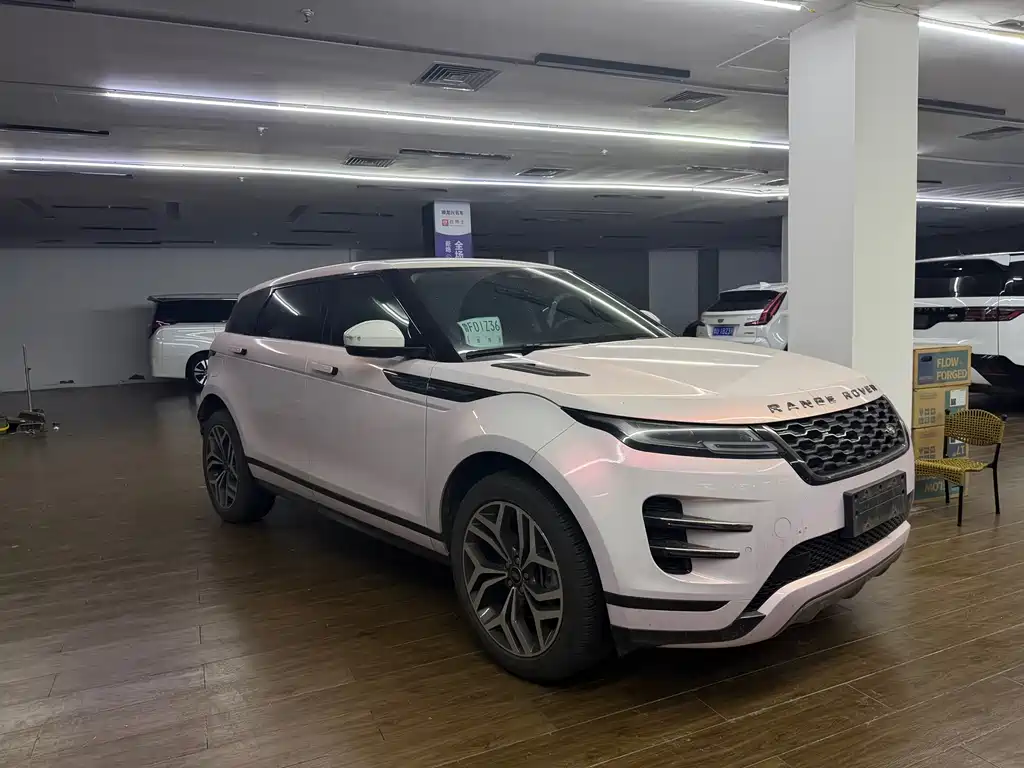 Land Rover Evoque 2023 — фото 3