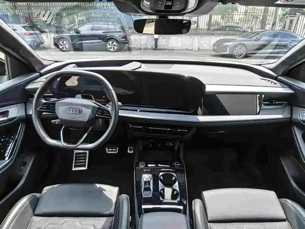 Audi Q6L E-Tron 2025