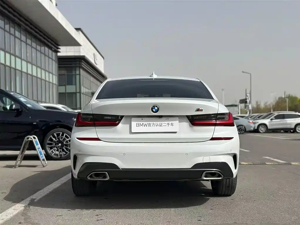 BMW 3 Series 2022 — фото 13
