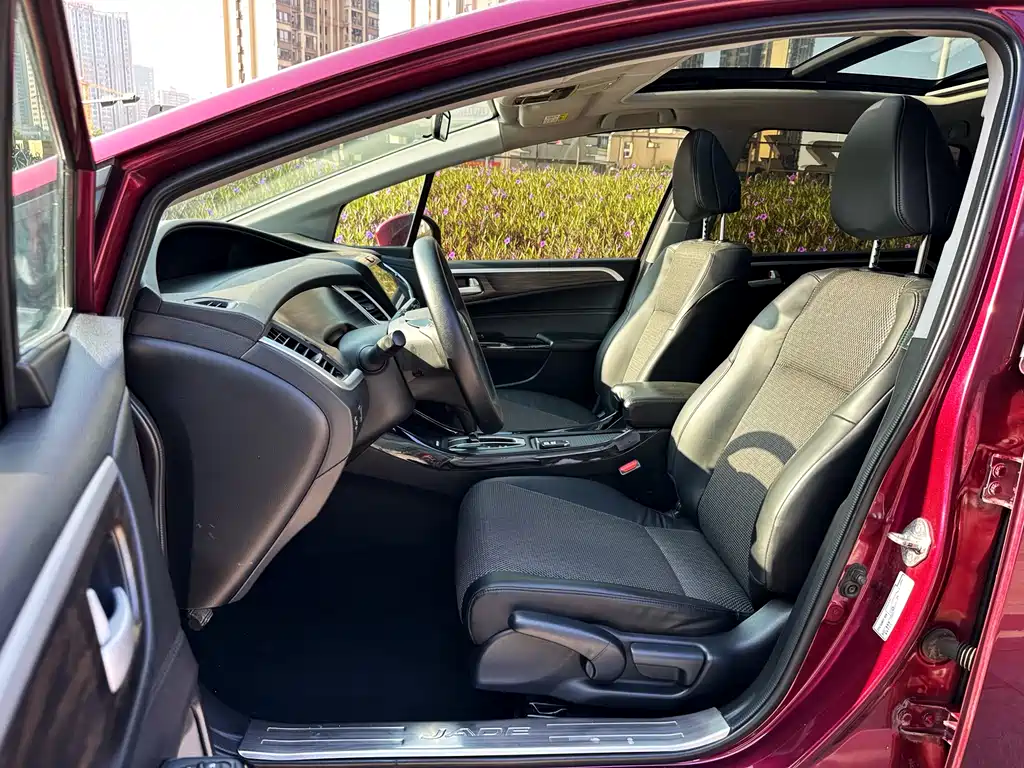Honda Jade 2017 — фото 4