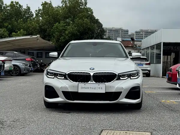 BMW 3 Series 2022