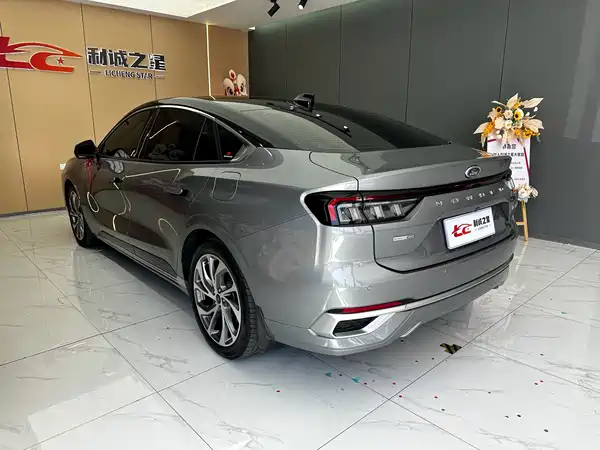 Ford Mondeo 2022
