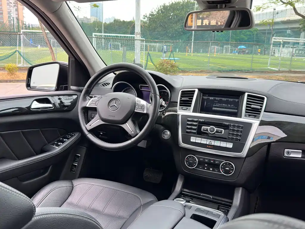 Mercedes-Benz GL-Class 2015 — фото 19