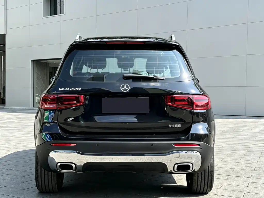 Mercedes-Benz GLB 2025 — фото 13