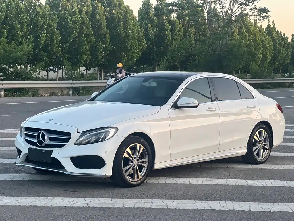 Mercedes-Benz C-Class 2016 — фото 1