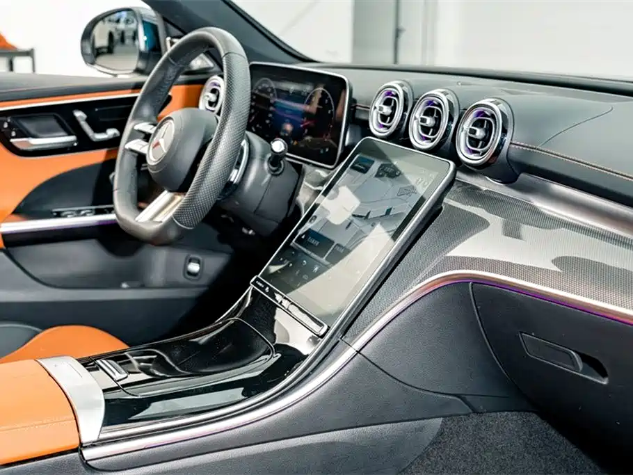 Mercedes-Benz C-Class 2024 — фото 15