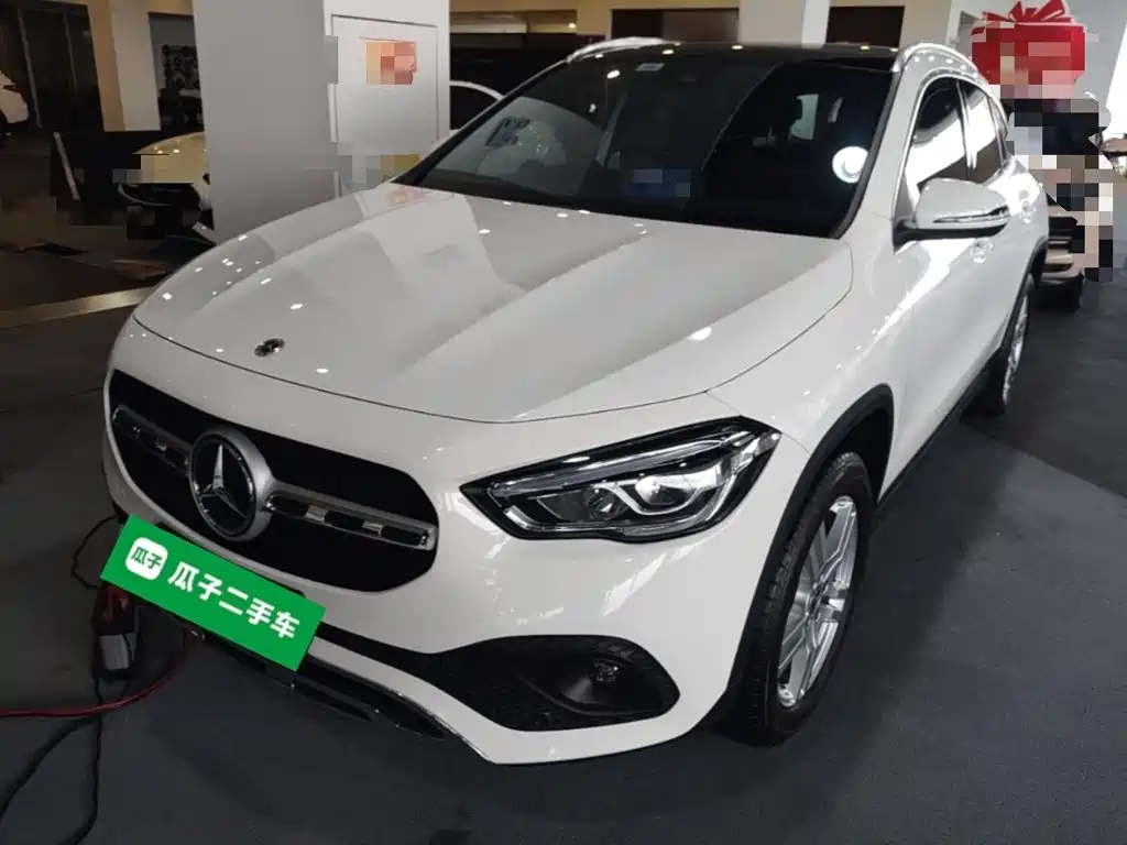 Mercedes-Benz GLA 2024 — фото 1