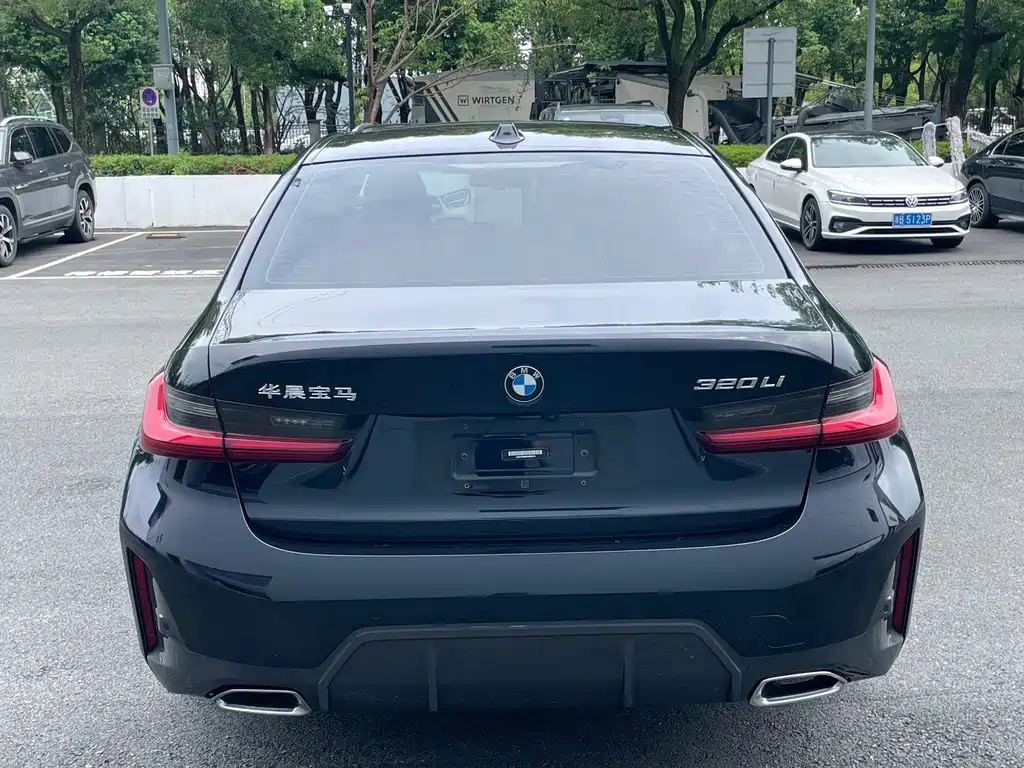BMW 3 Series 2023 — фото 19