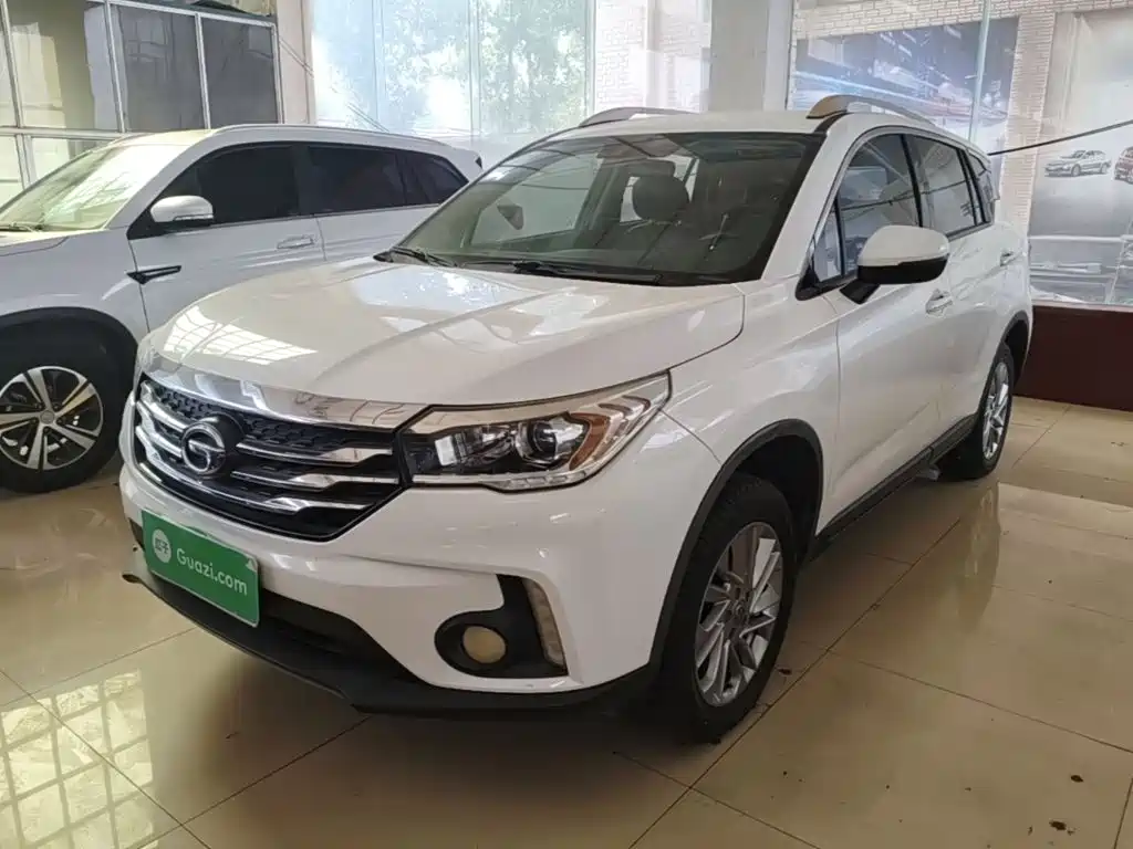 GAC Trumpchi GS4 2017 — фото 1