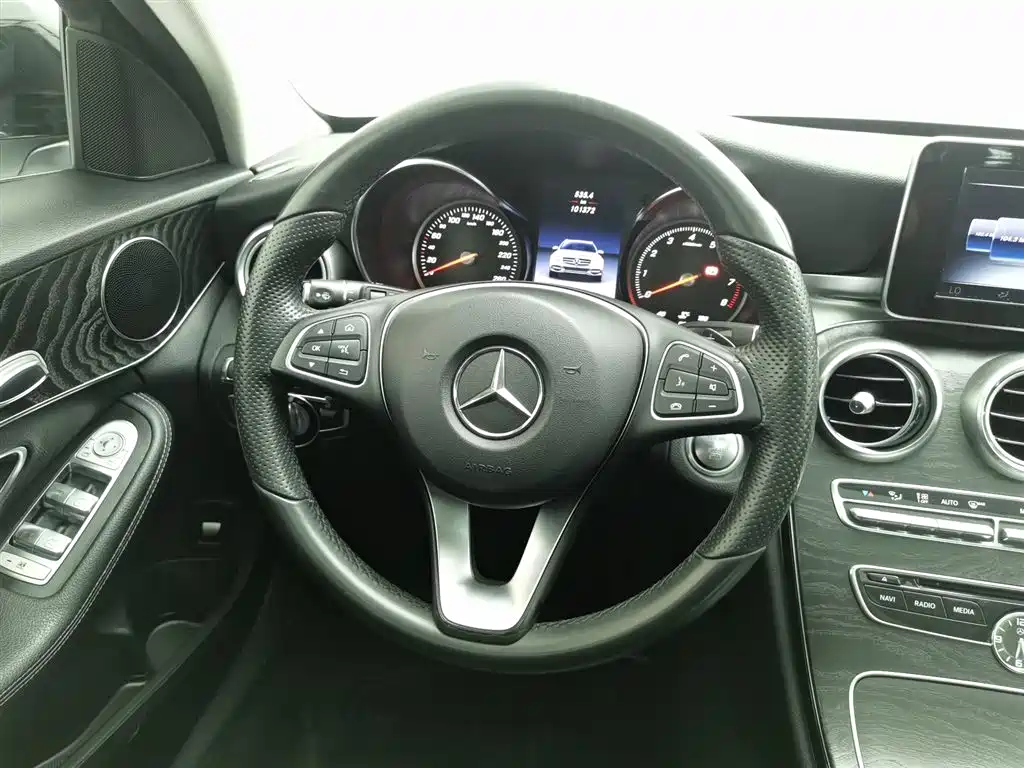Mercedes-Benz C-Class 2017 — фото 11