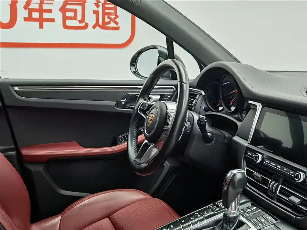 Porsche Macan 2021 — фото 22