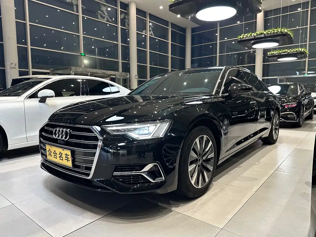 Audi A6L 2022 — фото 1