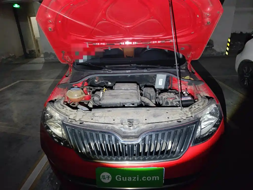 Skoda Rapid Spaceback 2018 — фото 11
