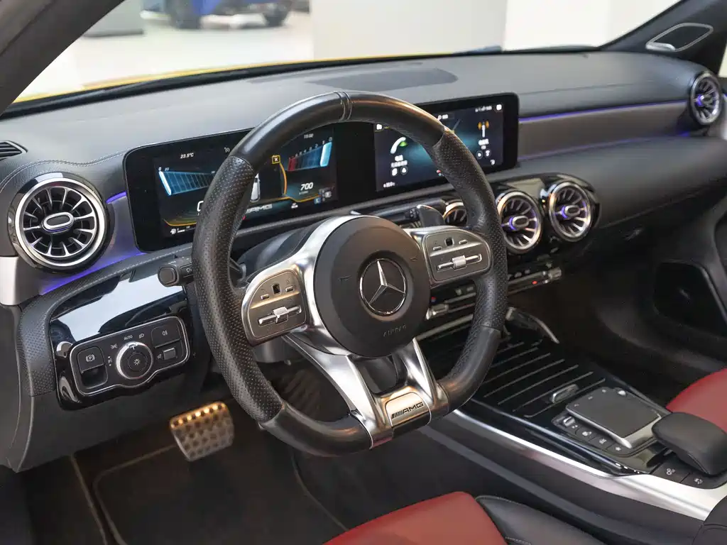 Mercedes-Benz A-Class AMG 2021 — фото 10