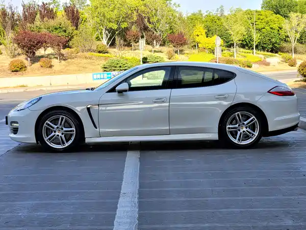Porsche Panamera 2010