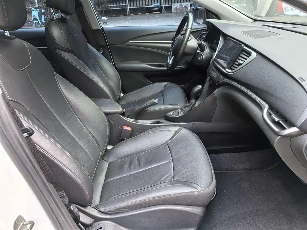 Buick Excelle 2018 — фото 14