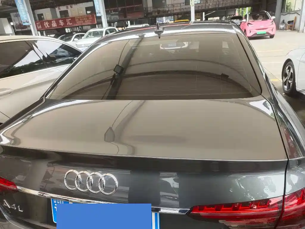 Audi A4L 2021 — фото 10