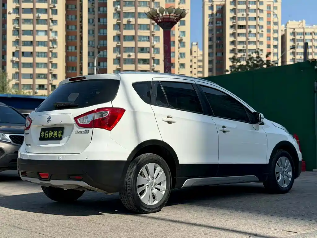 Suzuki S-Cross 2014 — фото 7