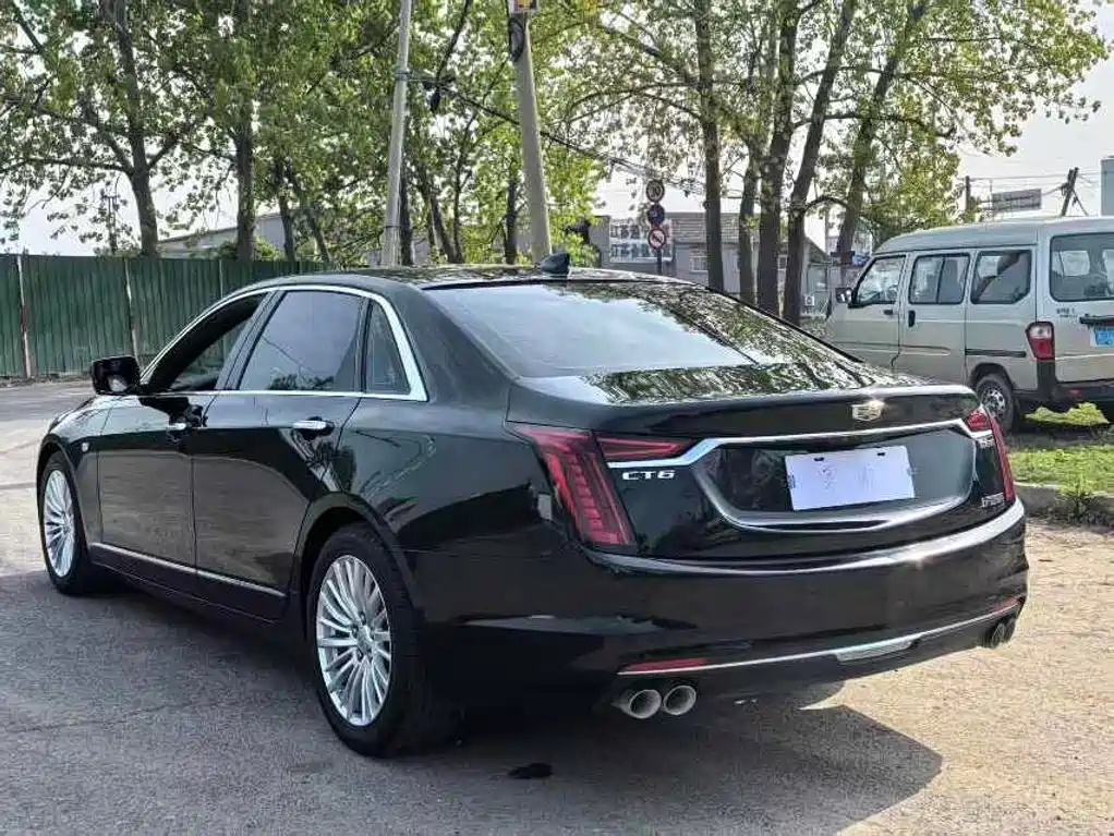 Cadillac CT6 2023 — фото 8