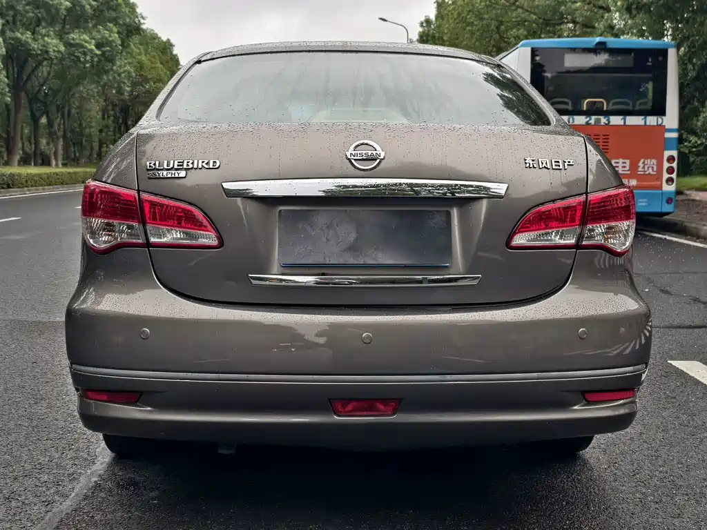 Nissan Sylphy 2012