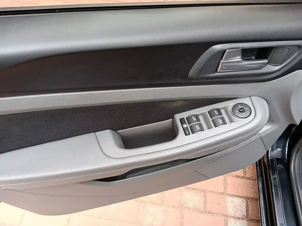 Ford Focus 2013 — фото 12