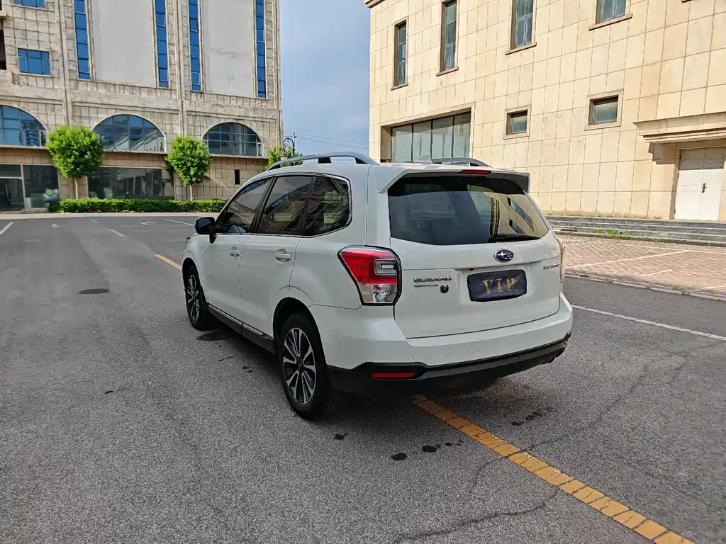 Subaru Forester 2017 — фото 17