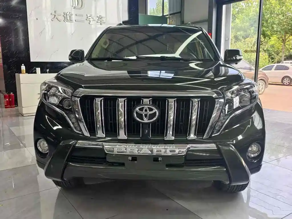 Toyota Prado 2015 — фото 2