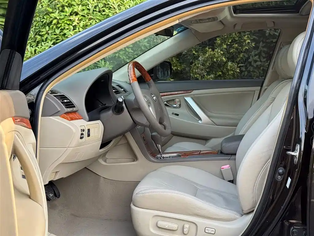 Toyota Camry 2007 — фото 12