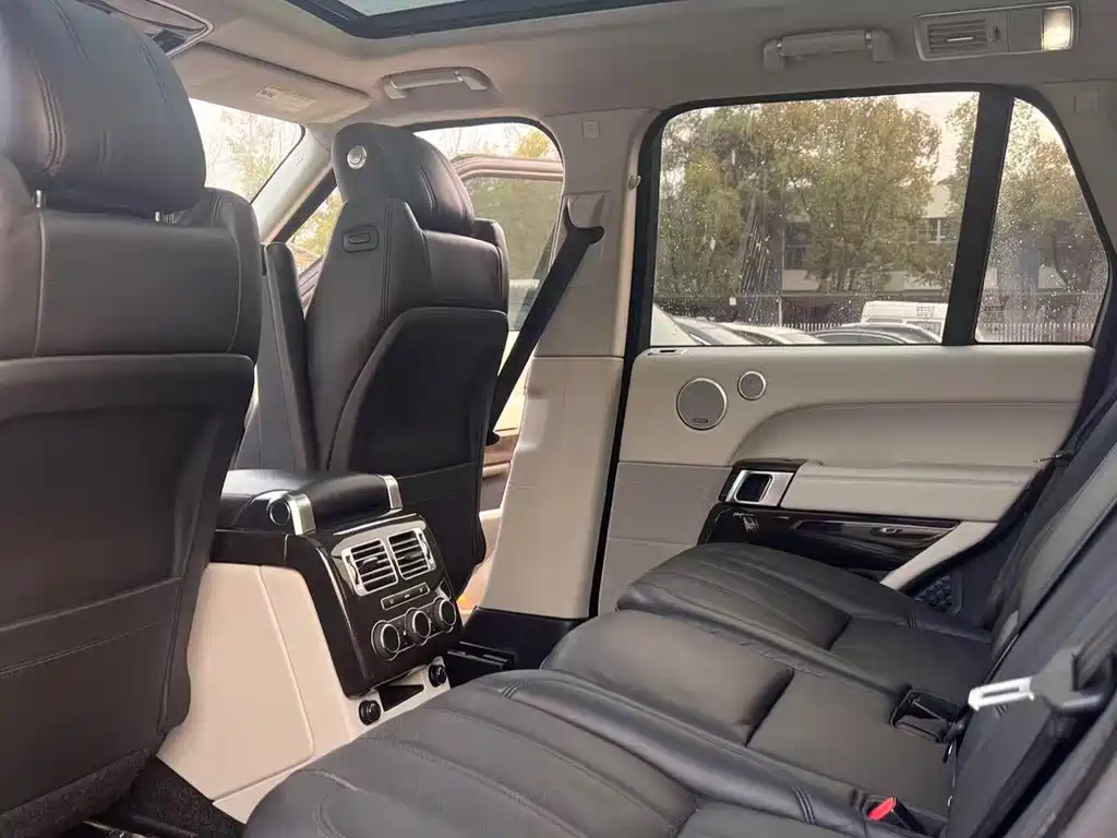 Land Rover Range Rover 2015 — фото 13