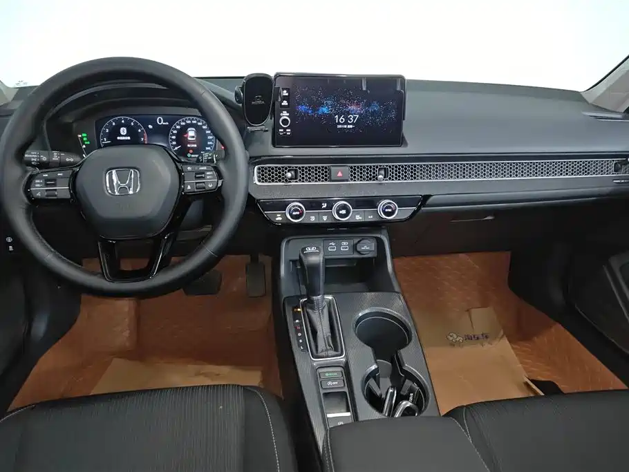 Honda Civic 2024 — фото 12