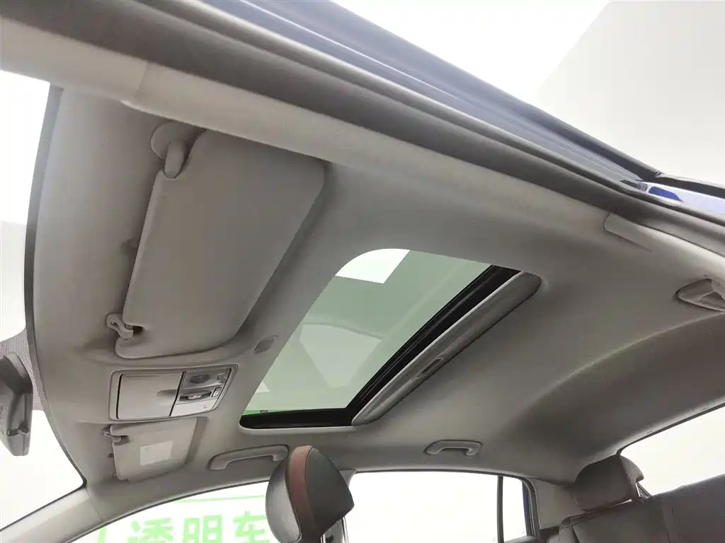 Kia KX Cross 2019 — фото 14