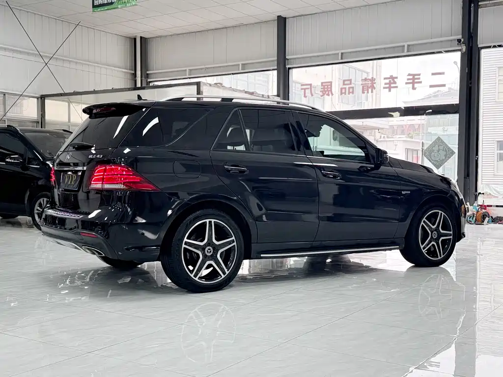 Mercedes-Benz GLE AMG 2019 — фото 2