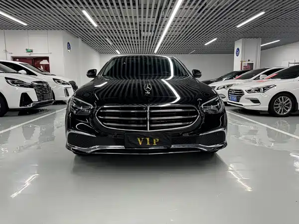 Mercedes-Benz E-Class 2022