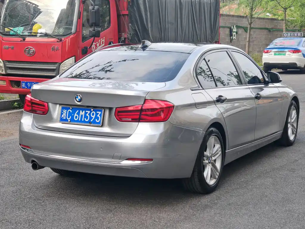 BMW 3 Series 2016 — фото 9