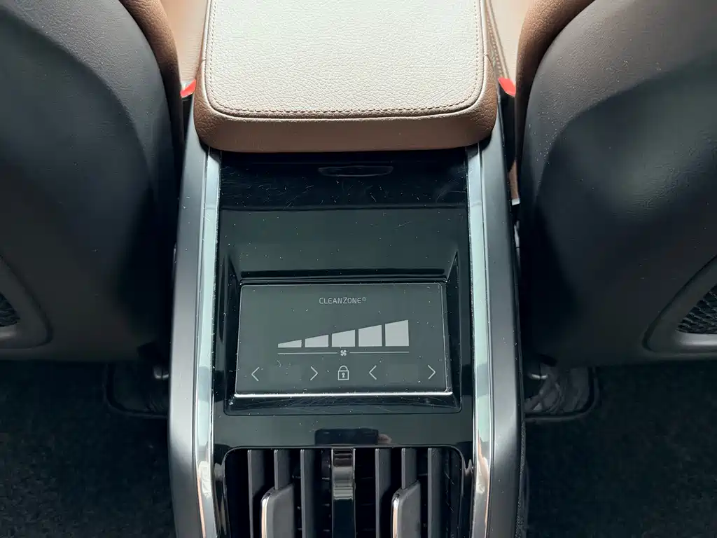 Volvo S90 2021 — фото 12