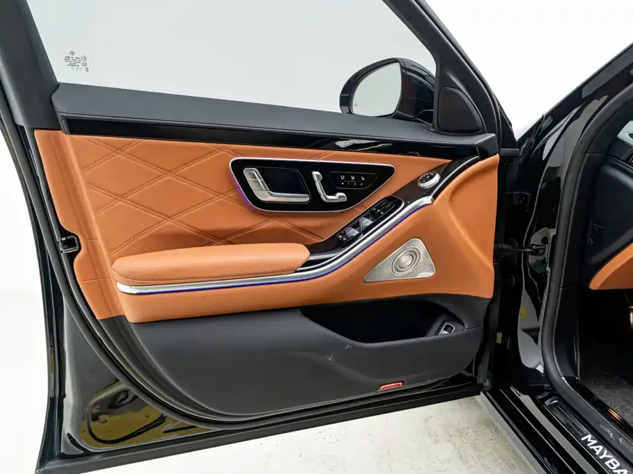 Mercedes-Benz Maybach S-Class 2023 — фото 12