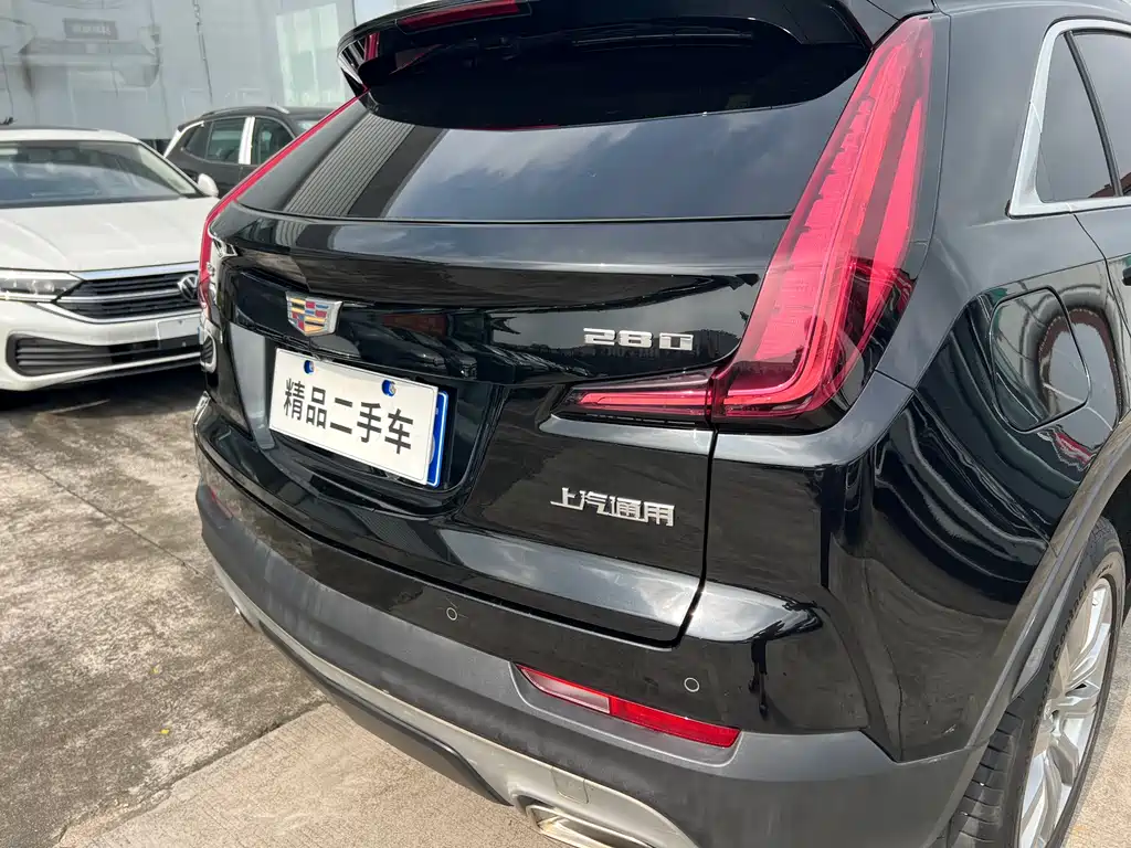 Cadillac XT4 2019 — фото 15
