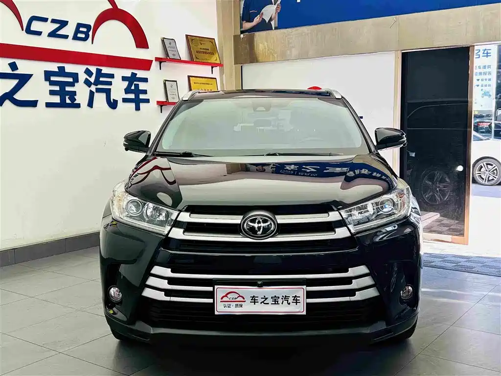 Toyota Highlander 2021 — фото 2