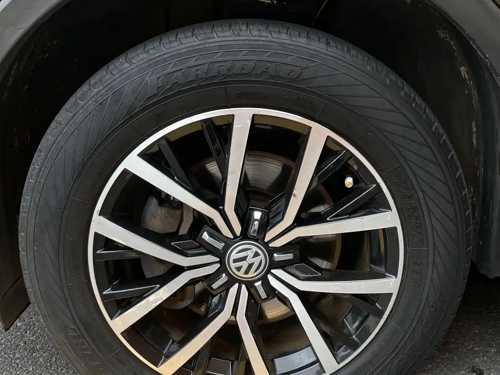 Volkswagen Tiguan L 2019 — фото 12