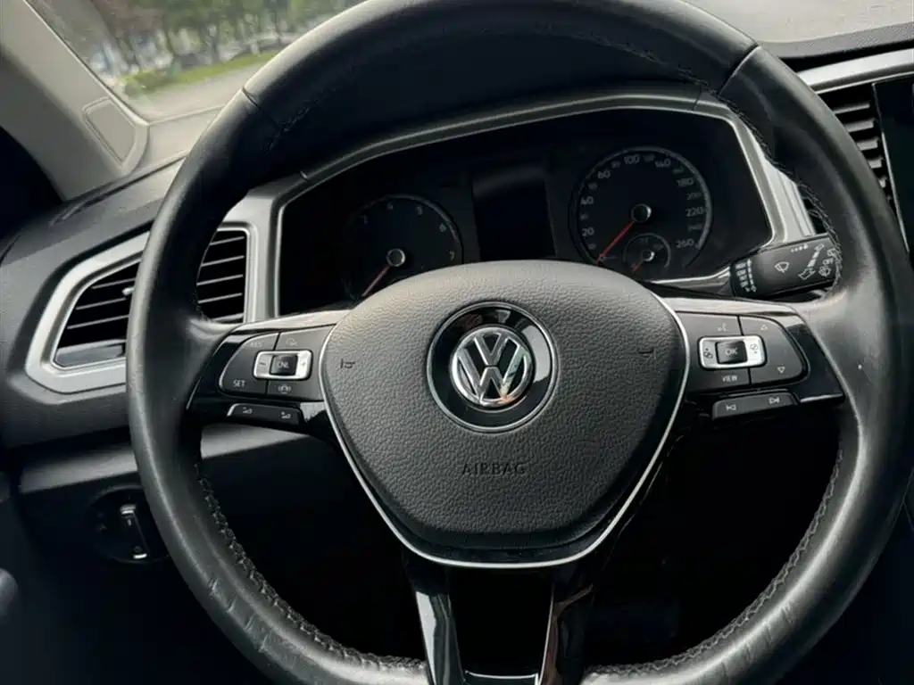 Volkswagen T-Roc 2020 — фото 15